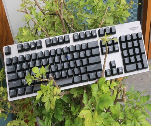 Bàn phím cơ có dây Gaming NEWMEN GE369 Hotswap Keycap ABS Double-shot - Hàng Chính Hãng