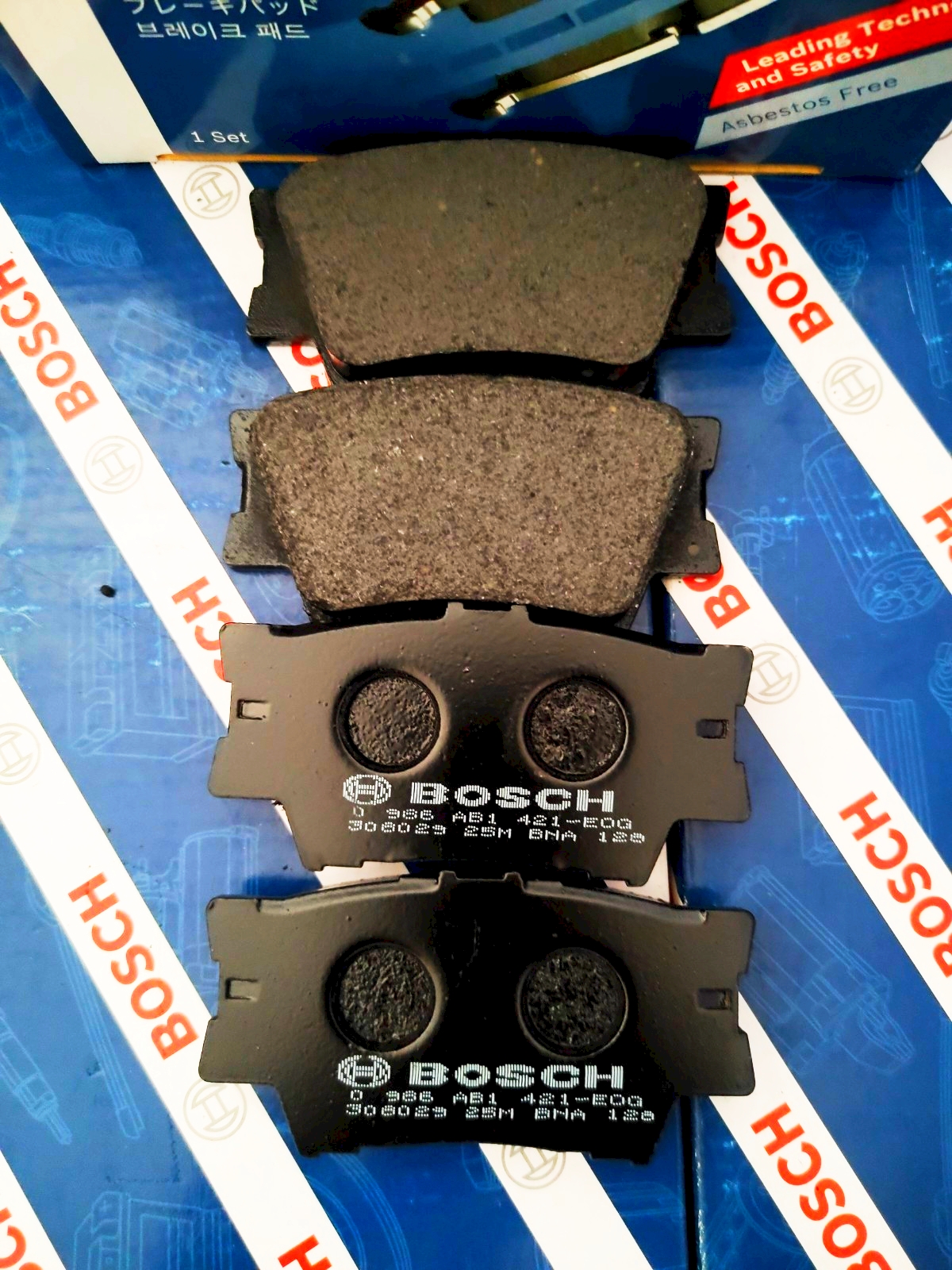 Bố Thắng Sau Bosch Cho Toyota Corolla Cross 1.8/2.0 Avalon 2.5/3.5