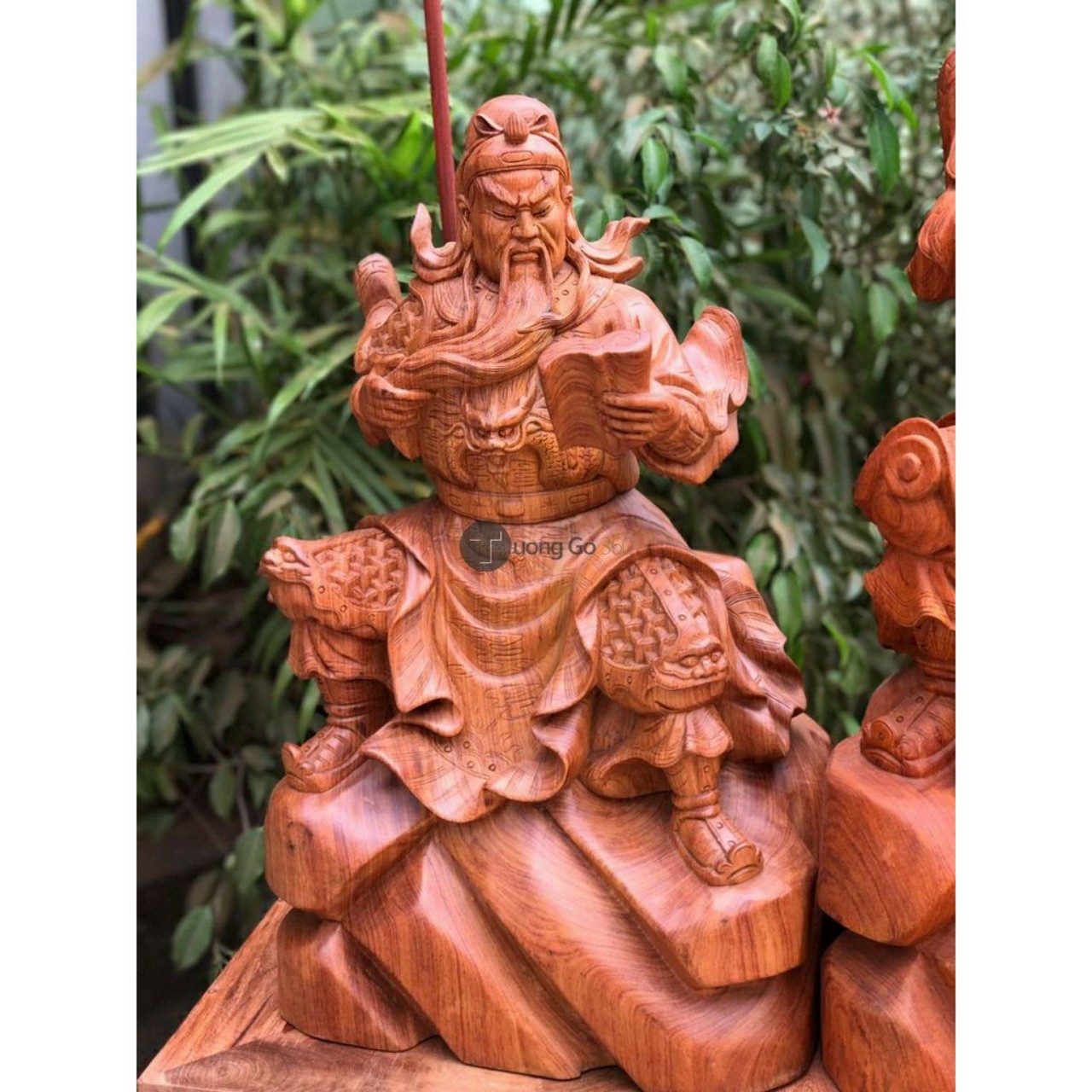 Tượng quan công ngồi đọc sách gỗ hương cao 60 cm