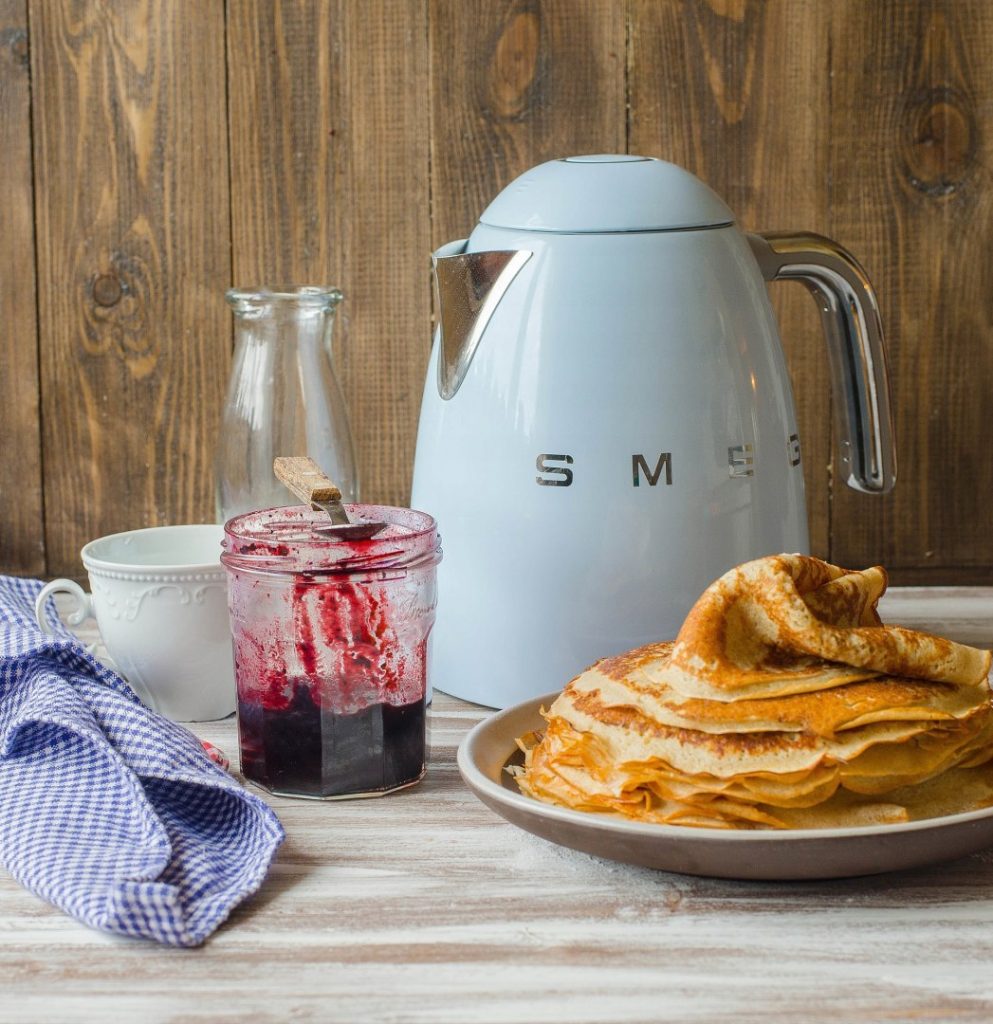 Ấm siêu tốc SMEG KLF03PBEU Hàng chính hãng