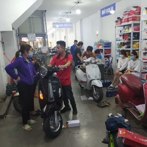 ẮC QUY XE ĐIỆN CHUYÊN SỬ DỤNG CHO DÒNG XE ĐẠP ĐIỆN NIJIA - SIÊU BỀN - TUỔI THỌ DÀI - NGÀY SẢN XUẤT GẦN - QUÃNG ĐƯỜNG ĐI ĐƯỢC LÊN TỚI 60KM - LOẠI 12V-12AH