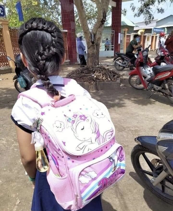 Bình xịt móc khoá