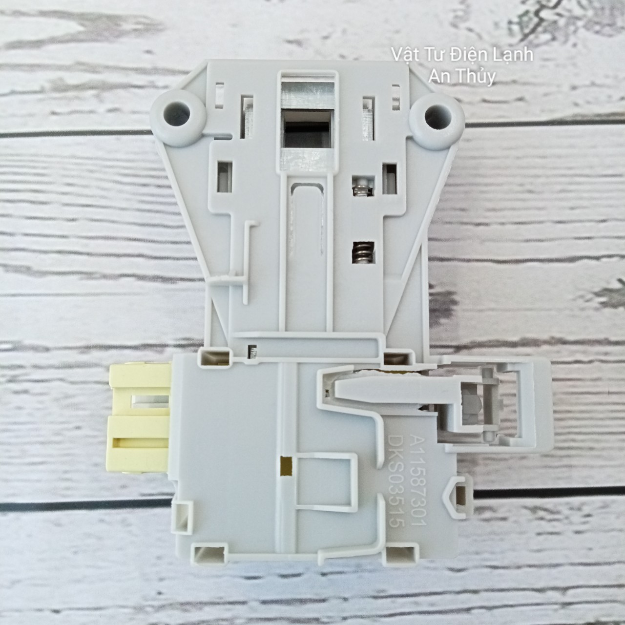 Công tắc khóa cửa máy giặt cho Electrolux 3 chân dẹt 10932, 12942 hàng hãng