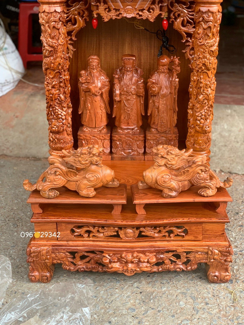 Bàn thờ ông địa ông thần tài gỗ hương đá kt 56×61cm