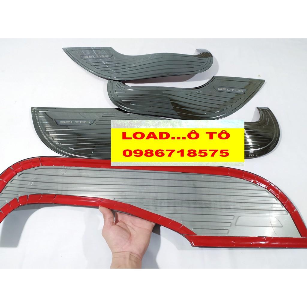 Ốp Tapli Cánh Cửa KIA Seltos 2023-2020 Vân Titan Cao Cấp