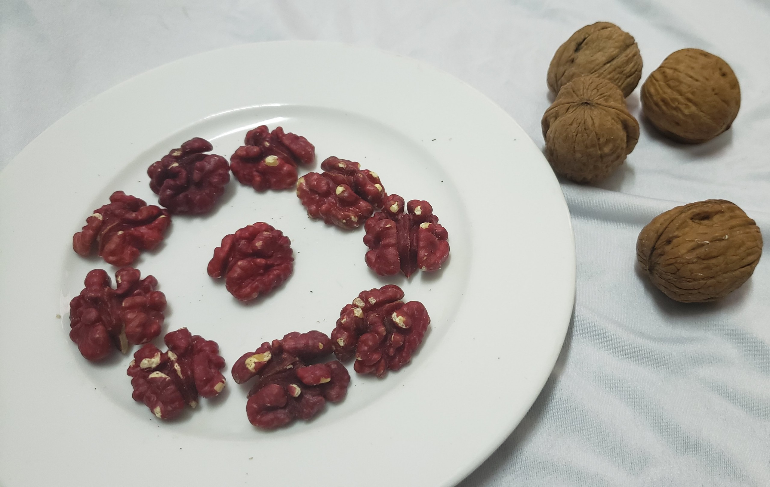 Quả Óc Chó đỏ Livermore - Nhập khẩu Mỹ, 500g