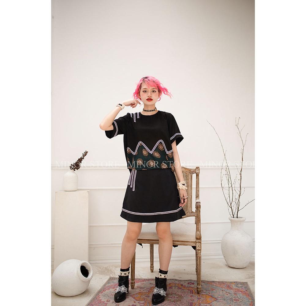 QUẦN VÁY ĐEN PHỐI 3 REN XANH