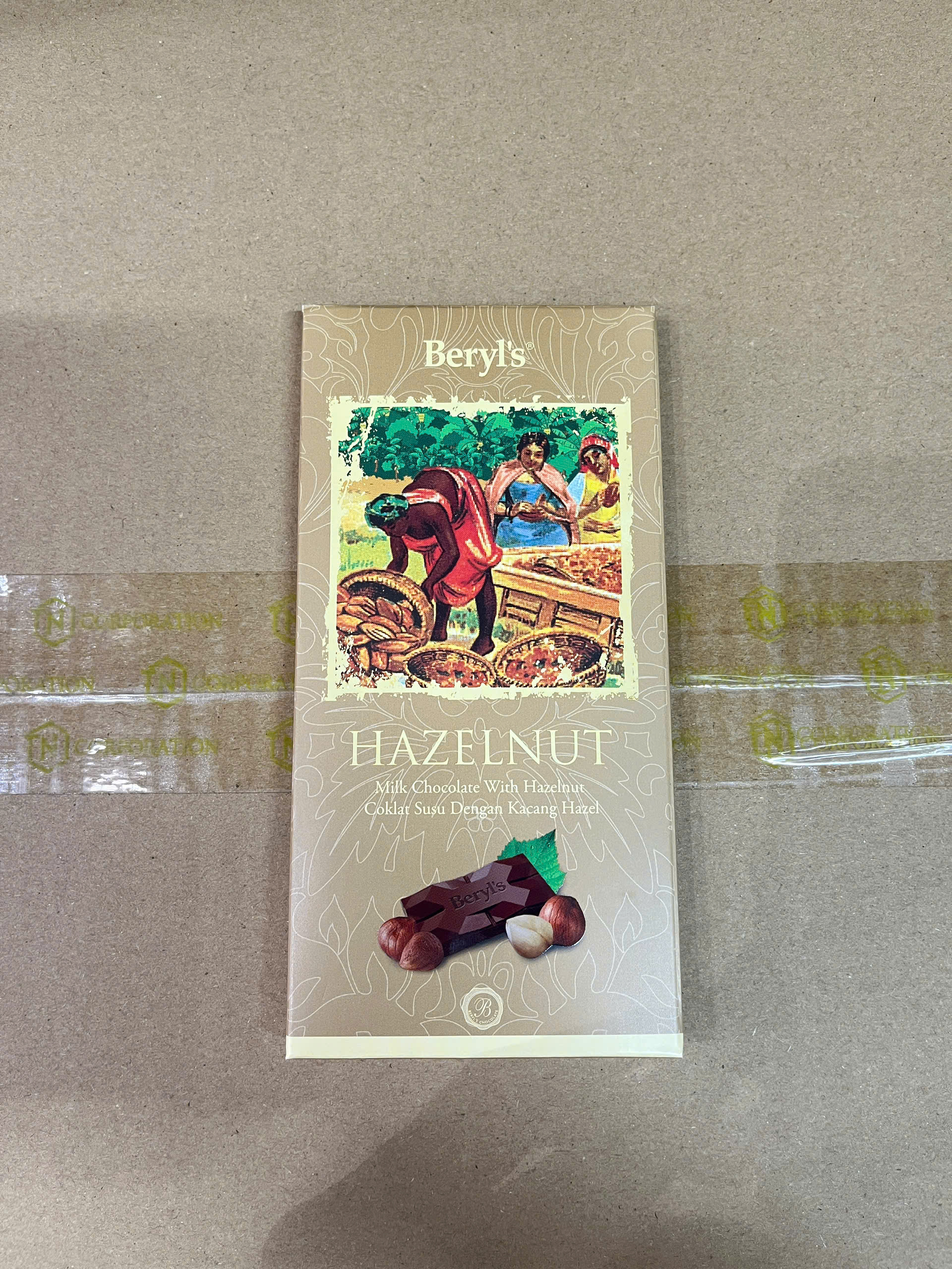 Socola sữa hạt phỉ Beryls 85g - Milk Chocolate with Hazelnut