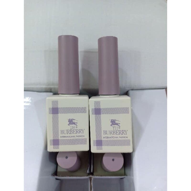Sơn gel cho Burberry đen trắng