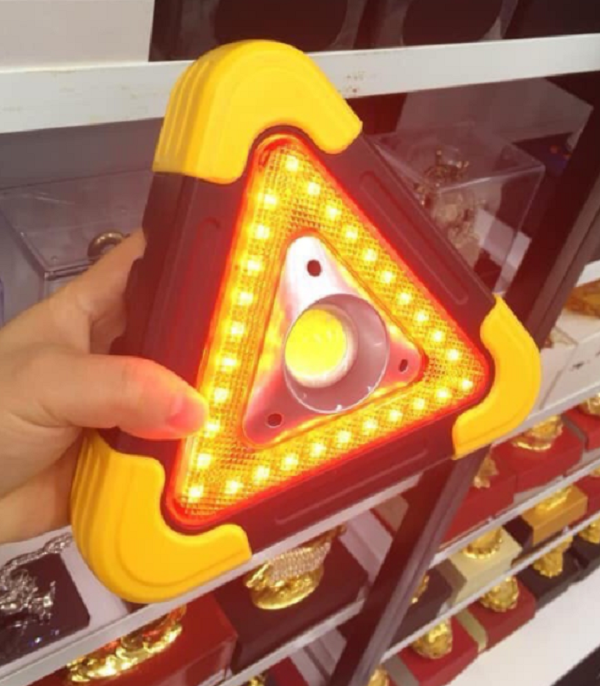 BIỂN ĐÈN TAM GIÁC CẢNH BÁO NGUY HIỂM LED