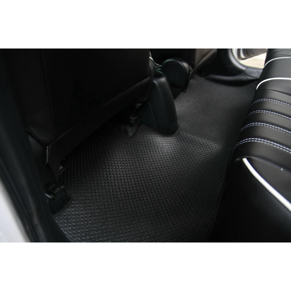 Thảm lót sàn ô tô KATA cho xe Toyota Yaris - Khít với sàn xe, Chống trơn, Không mùi, Không ẩm mốc