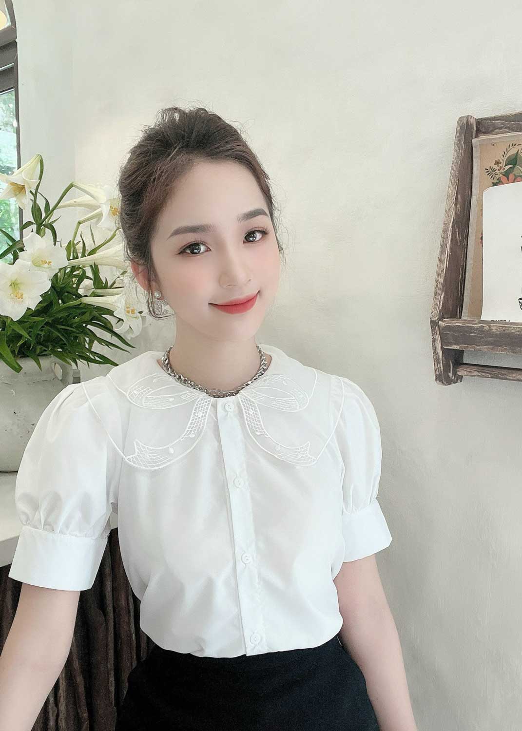 Áo sơ mi cổ sen nữ trẻ trung chất liệu mặc mát