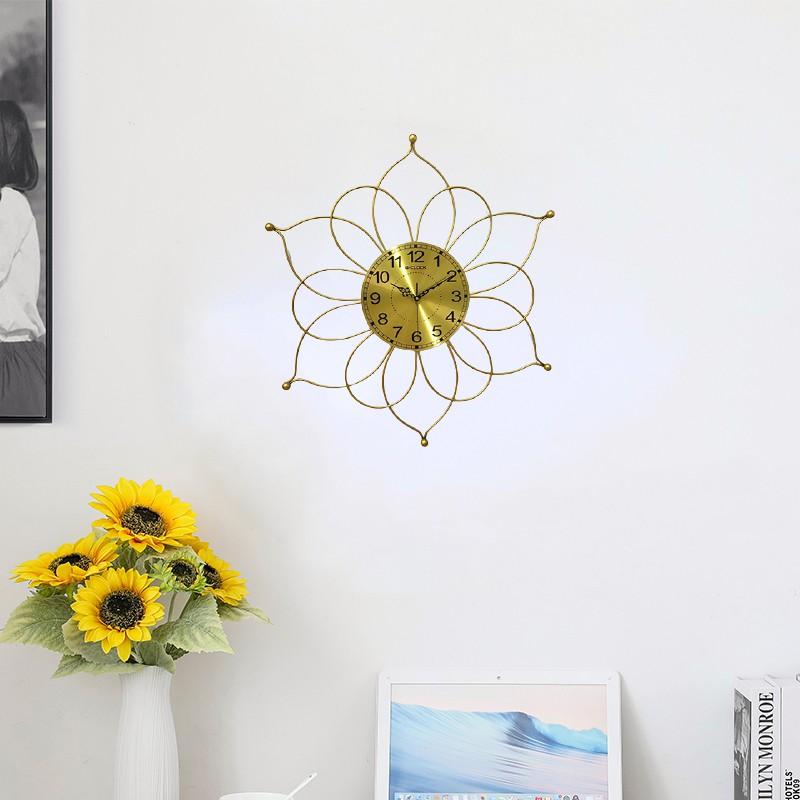 Đồng hồ treo tường GCLOCK loại to KT 74 cao cấp làm từ kim loại sơn tĩnh điện chạy máy kim trôi chuẩn