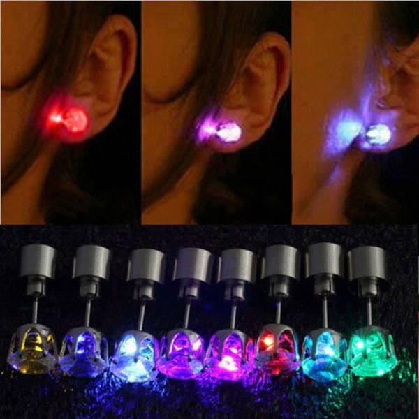 Khuyên tai đính đá có LED phát sáng độc đáo bông tai phát sáng khuyên tai đèn led