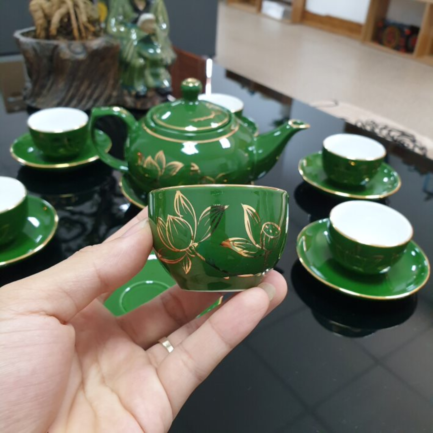 Bộ ấm chén uống trà cao cấp , bộ ấm trà Bát Tràng - bảo liên hoa