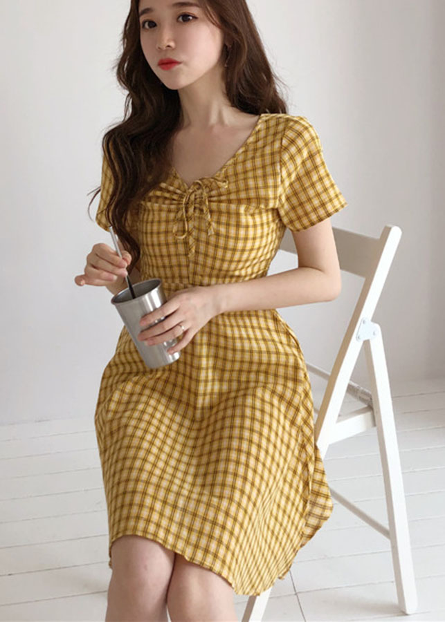 Đầm xòe kẻ ô vuông điệu đà DX020