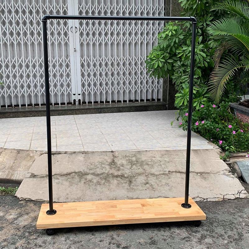 Kệ ống nước treo quần áo