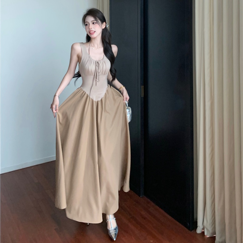Đầm maxi 2 dây bản kiểu dáng dài body xoè