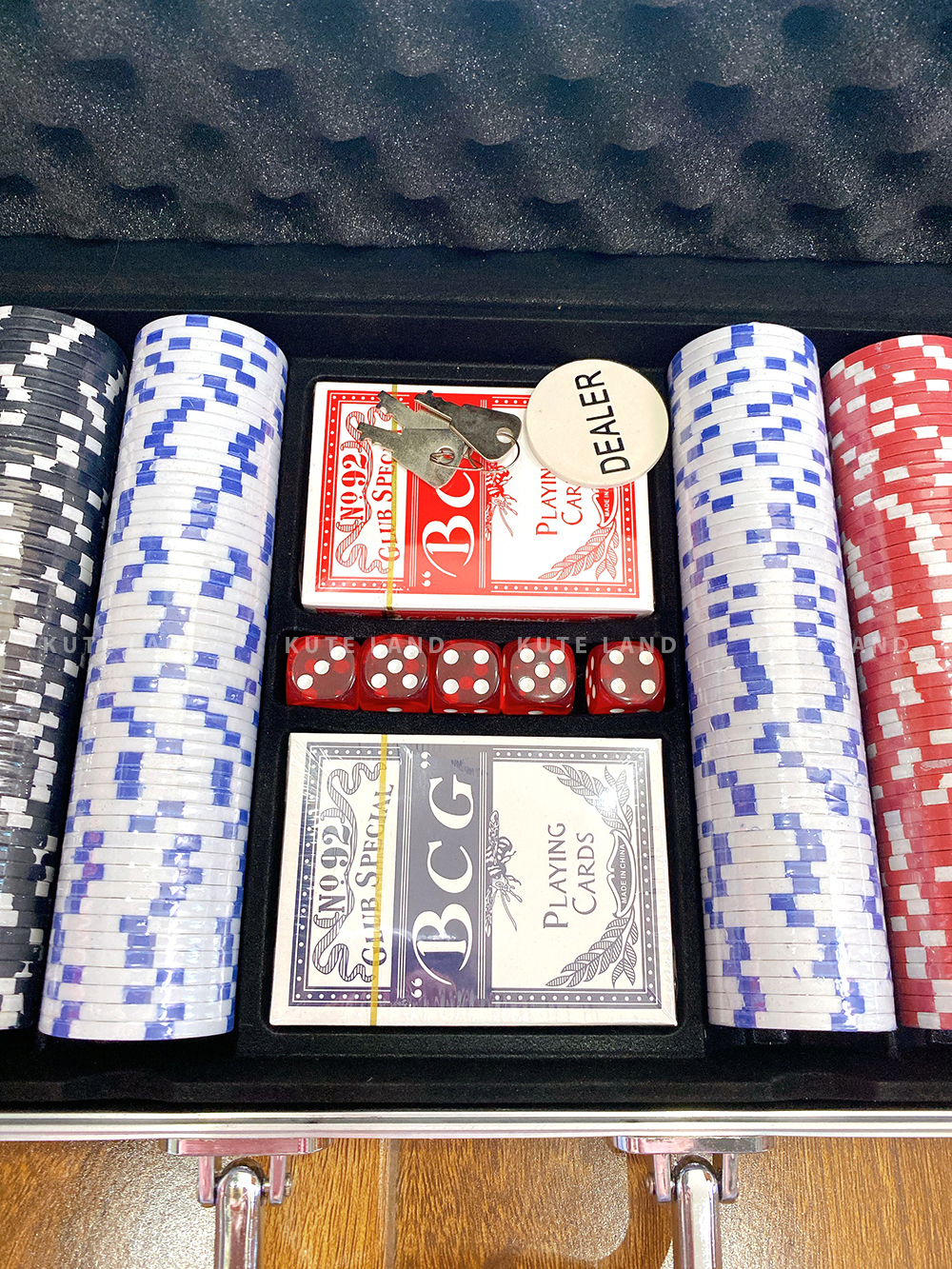Vali Phỉnh Chip Poker Cao Cấp Hộp Nhôm 500 Chip Không Số Loại Tiêu Chuẩn Las Vegas