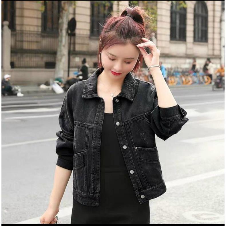 Áo khoác jean nữ form lửng màu đen