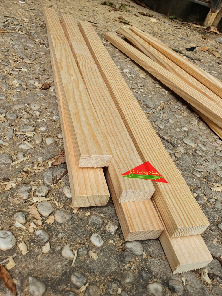 Thanh gỗ thông vuông 2x4cm, dài 80cm bào láng 4 mặt đẹp dùng làm khung sườn, làm xương, trang trí