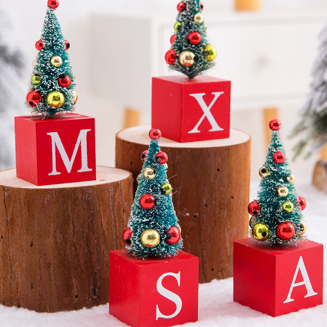 cây thông đế gô chữ xmas