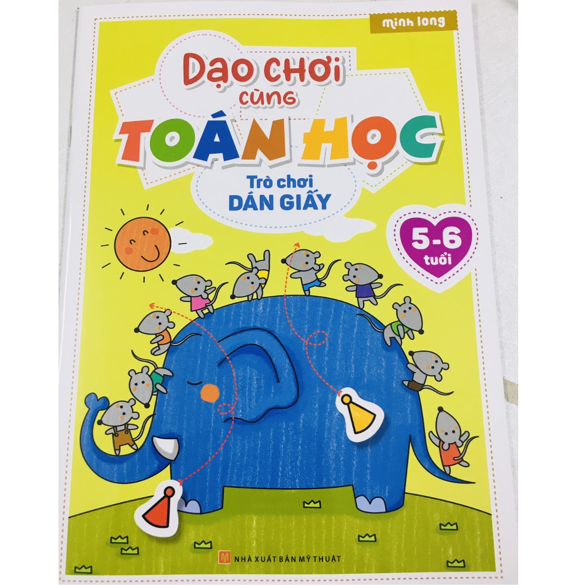 Dạo chơi cùng Toán học - Trò chơi dán giấy 5 - 6 tuổi