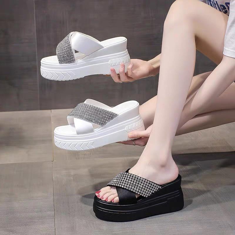 Dép xuồng nữ đế cao 7 phân quai đá chéo