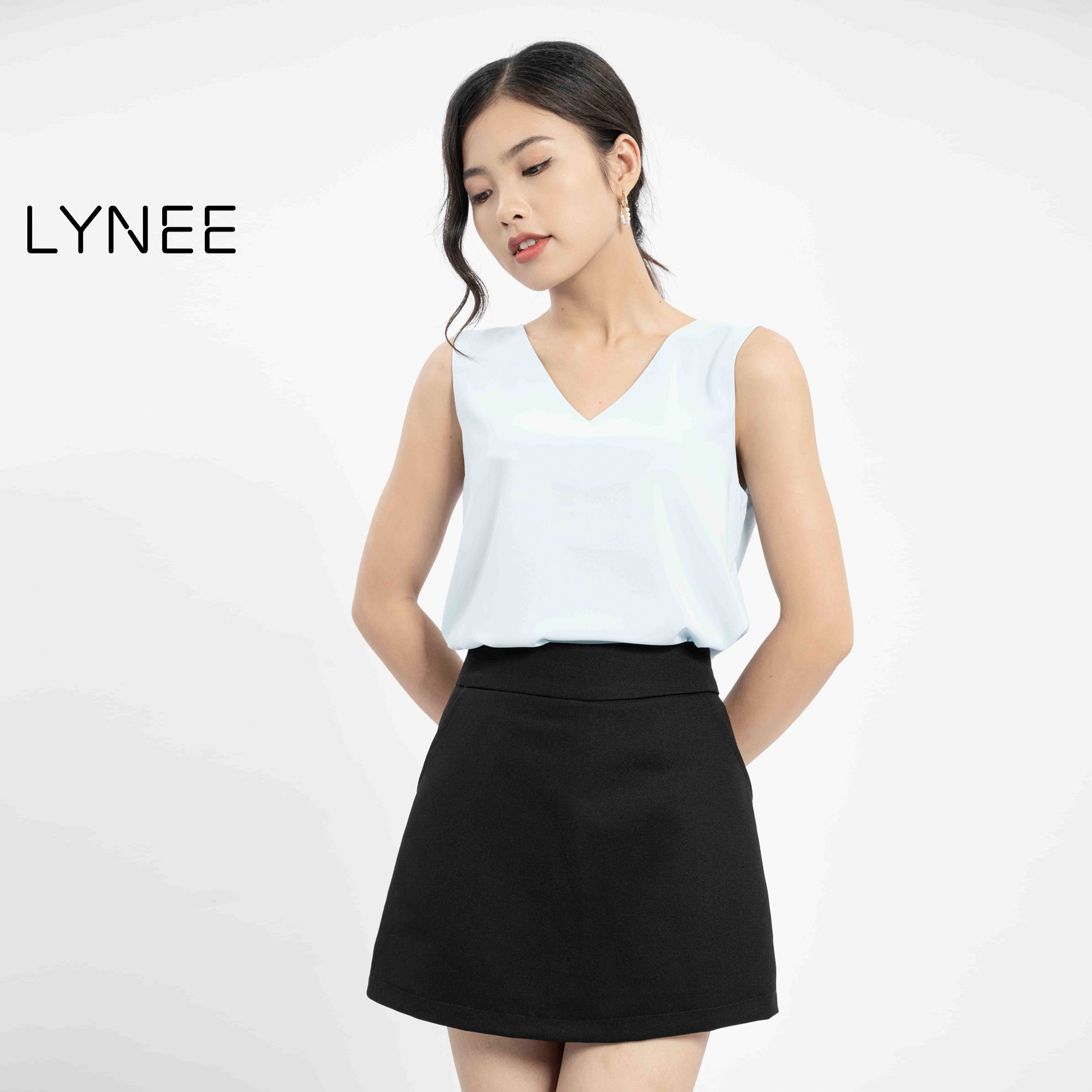 Áo sát nách nữ LYNEE áo kiểu cổ tim vải lụa mềm mịn tạo cảm giác thoải mái ST01