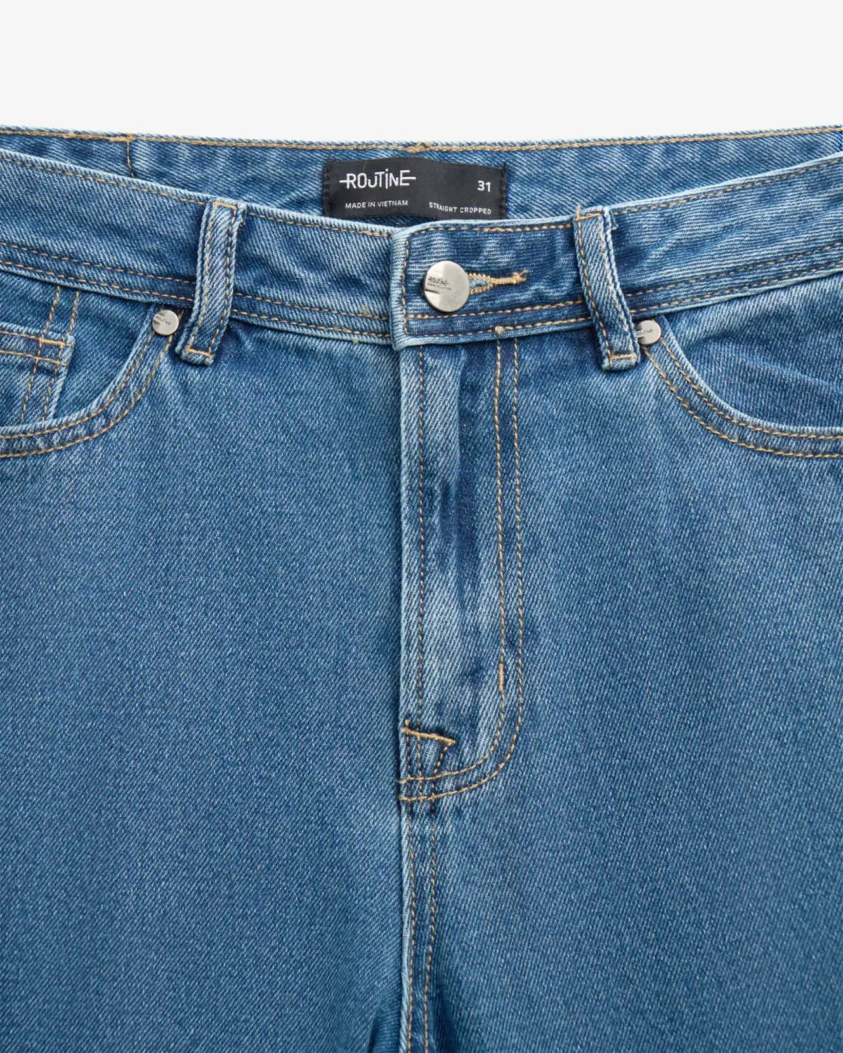 Quần jean nam RT form Straight Cropped màu Xanh nhãn vải ( form suông ống đứng) - RT 10S25DPA012 | ROUTINE CÀ MAU