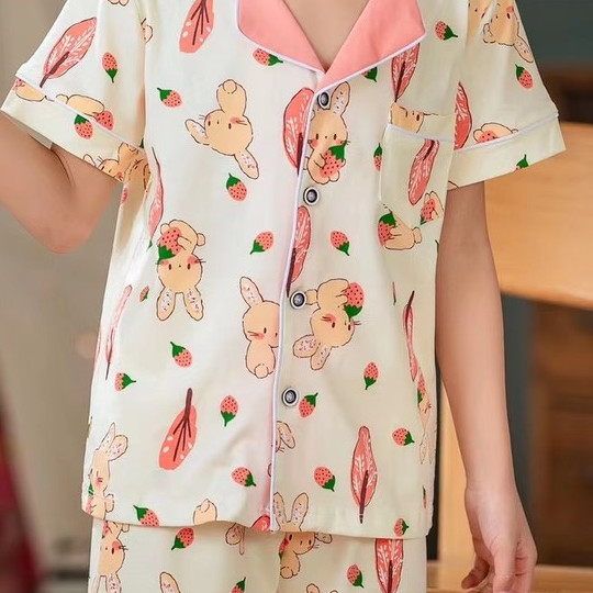 Bộ Pijama cộc tay hình thỏ dâu tây xuất Hàn bé gái 2-14 tuổi