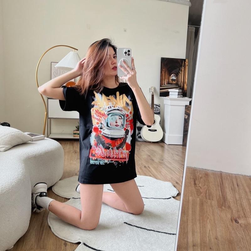 Áo thun ALTHOUGH form unisex, in hình full áo, chất vải 100% Cotton thoáng mát