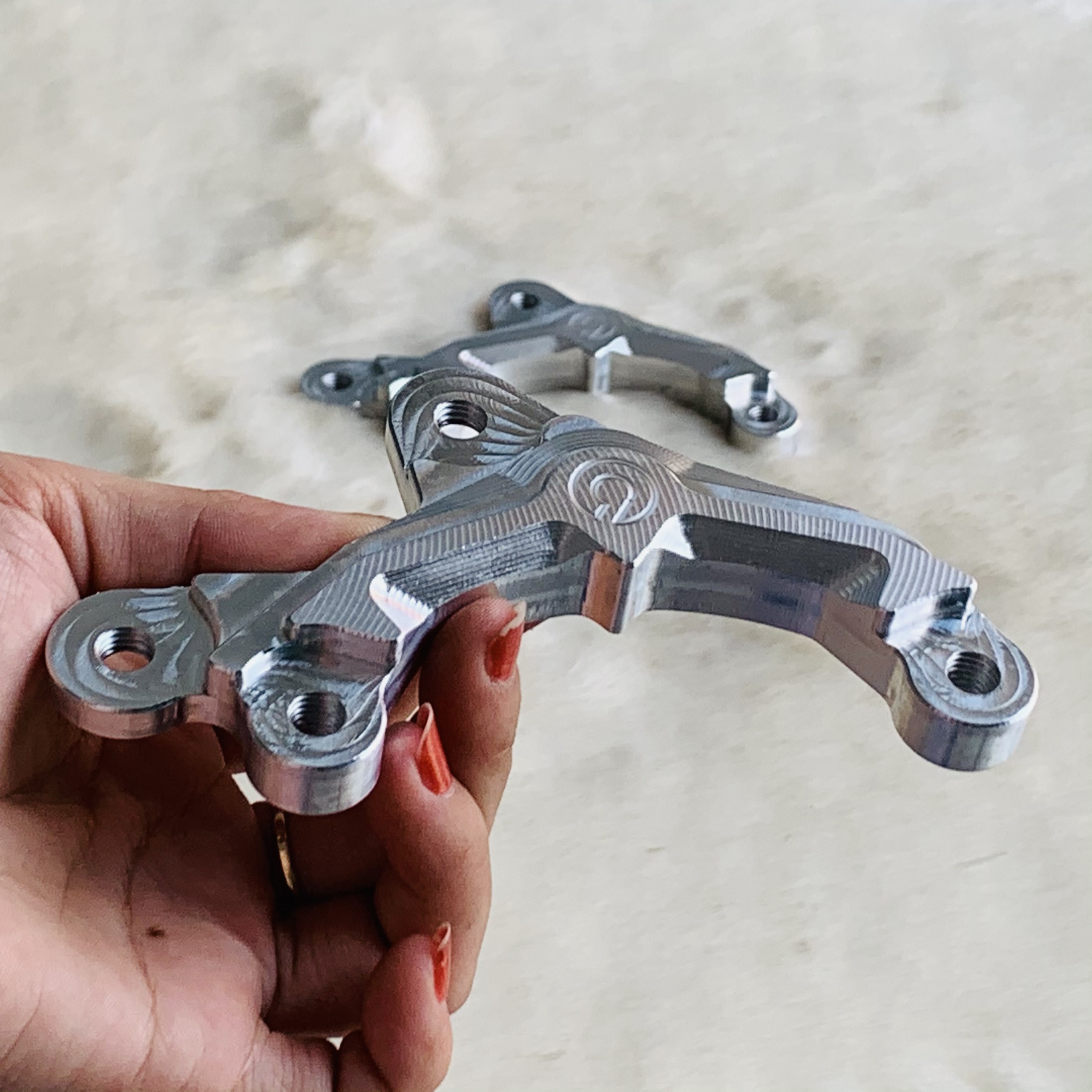 PÁT dành cho xe RAIDER/SATRIA gắn heo Nlssin , brcmbo đi đĩa 290mm , làm bằng nhôm cnc nguyên khối