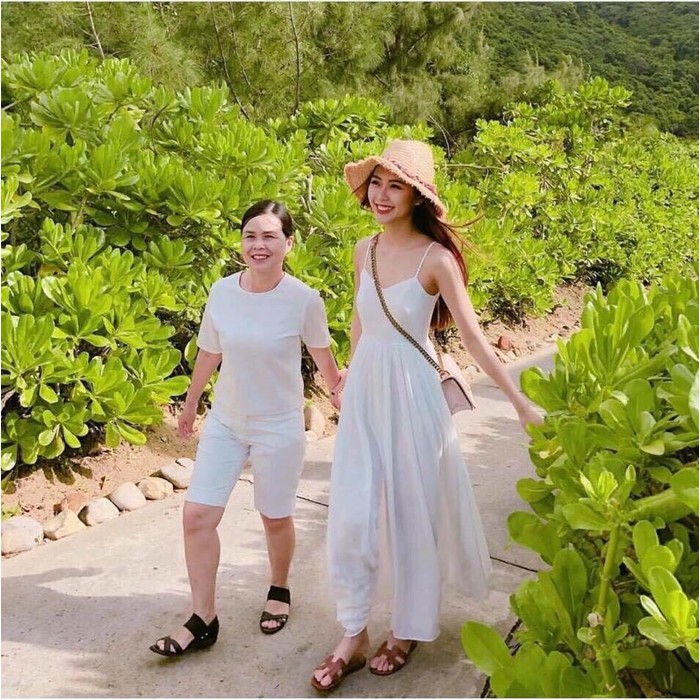 Đầm maxi đi biển sang chảnh kèm ảnh thật
