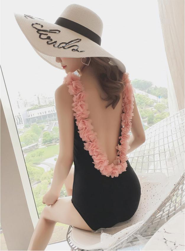 bikini hở eo viền hoa nổi  siêu sang - BK4113