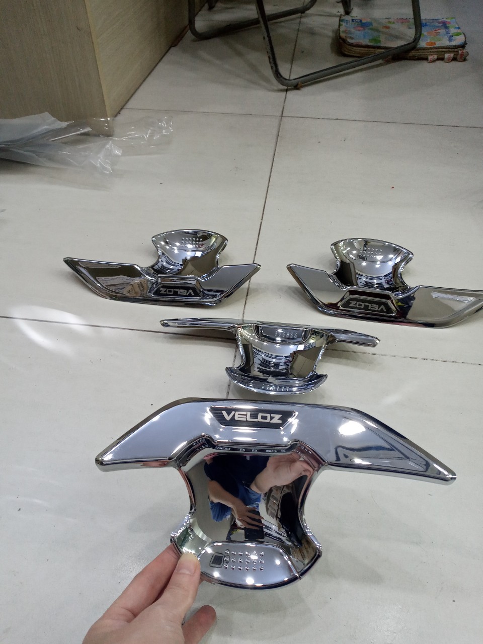 Ốp  Hõm Cửa Xe TOYOTA VELOZ 2022 2023 Mạ Crom cao cấp