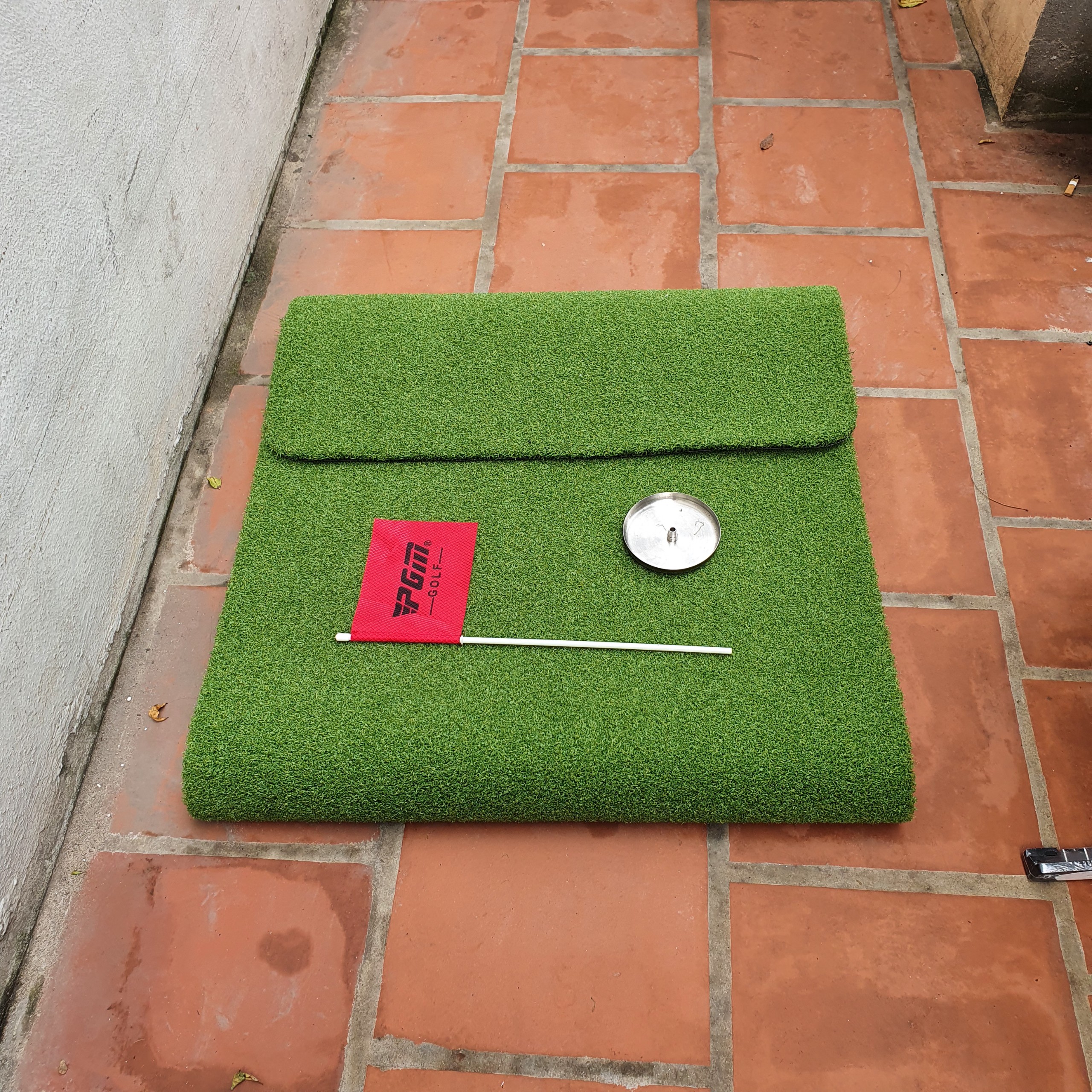 Thảm tập Putting golf tại nhà ECO-GP001: 2 lựa chọn, phù hợp mọi không gian, chất lượng tốt.