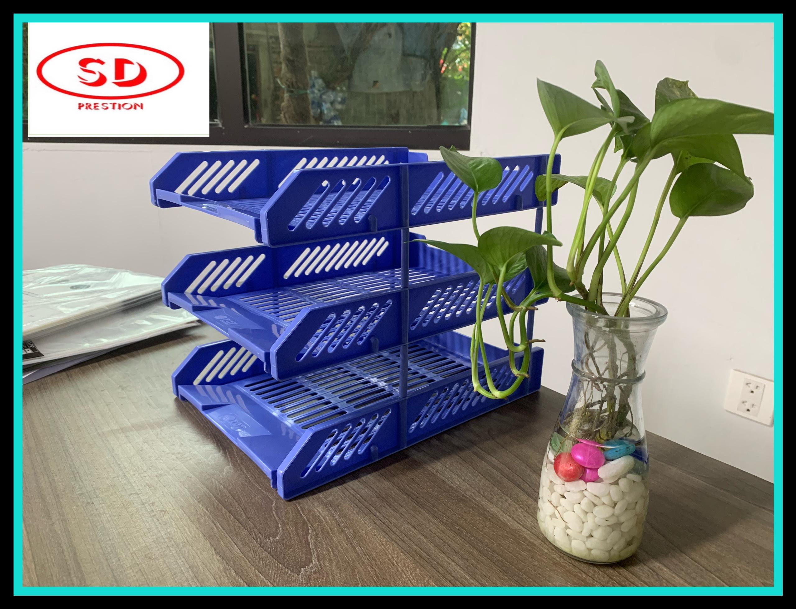 Kệ đựng tài liệu văn phòng loại 3 tầng hai màu xanh, ghi