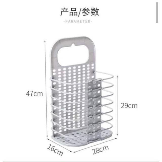 Giỏ nhựa gấp gọn thông minh cài cạnh máy giặt.