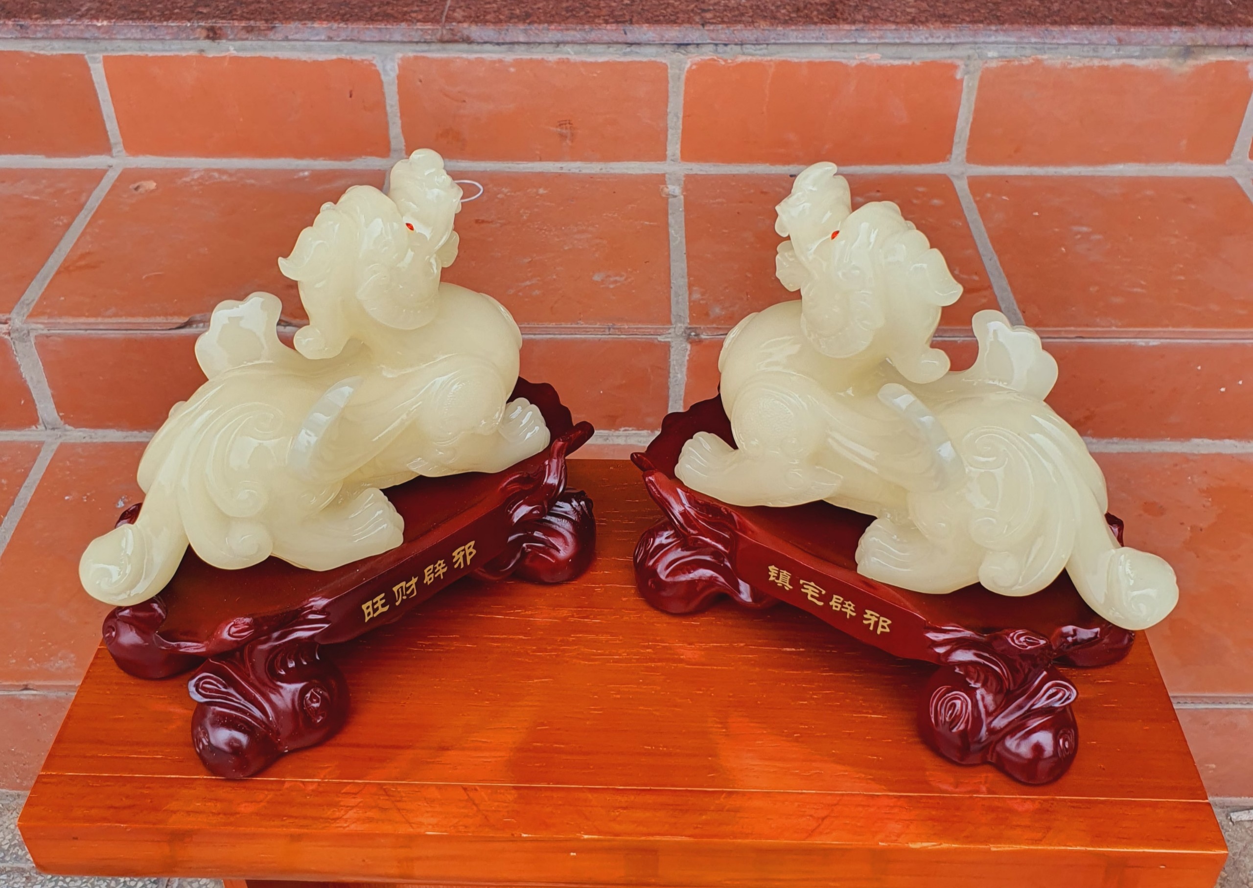 Cặp Tỳ Hưu Phong Thủy Chiêu Tài Hút Lộc Cao 20cm – Trắng
