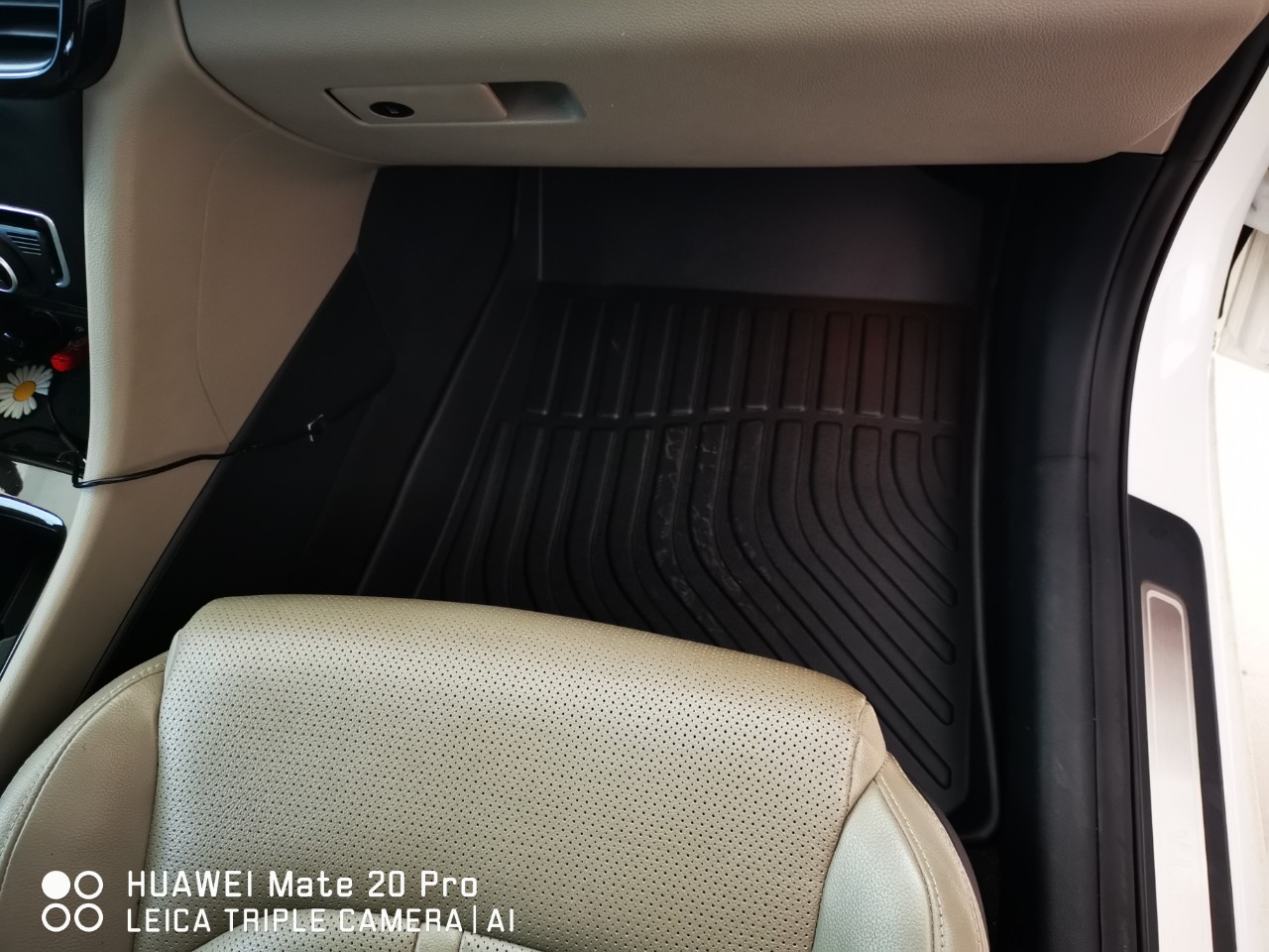 Thảm lót sàn xe ô tô Kia Optima 2016 đến 2020 Nhãn hiệu Macsim chất liệu nhựa TPV cao cấp