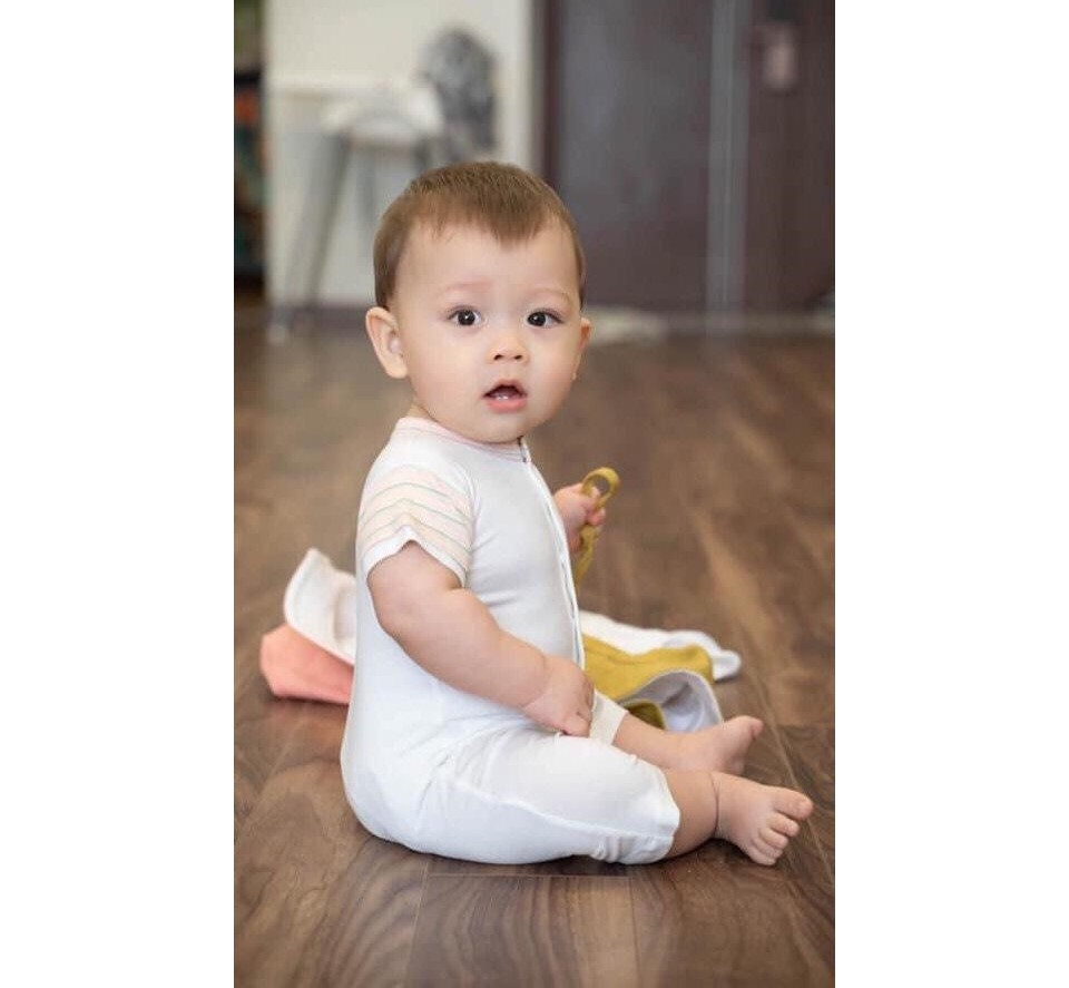 Bộ body đùi cộc tay cài giữa cho bé trai và bé gái từ 0 đến 9 tháng BB021.02