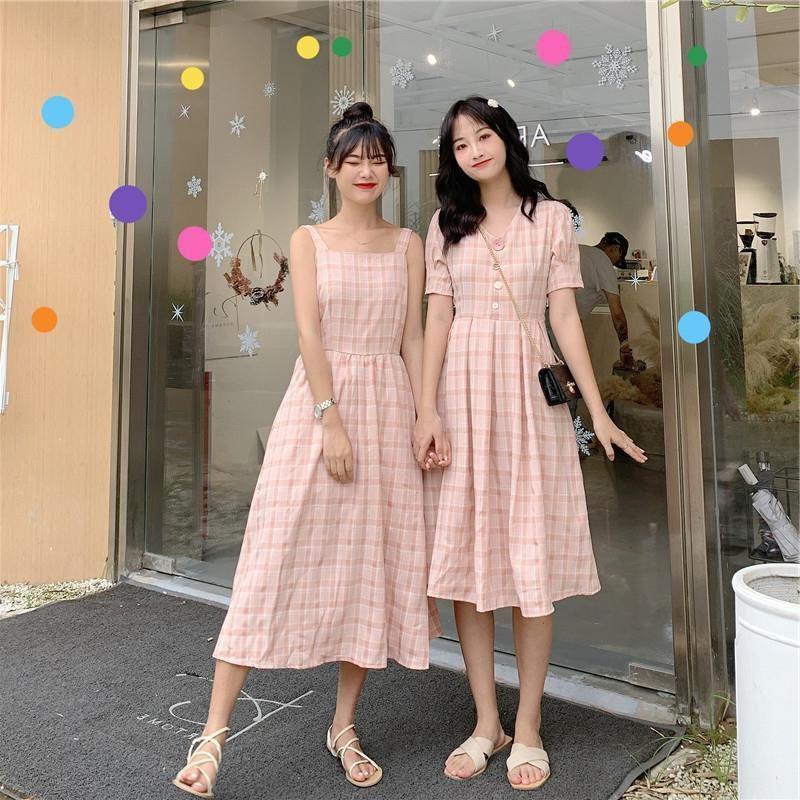 Bạn thân nhất định phải một lần diện đồ đôi với nhau như thế này