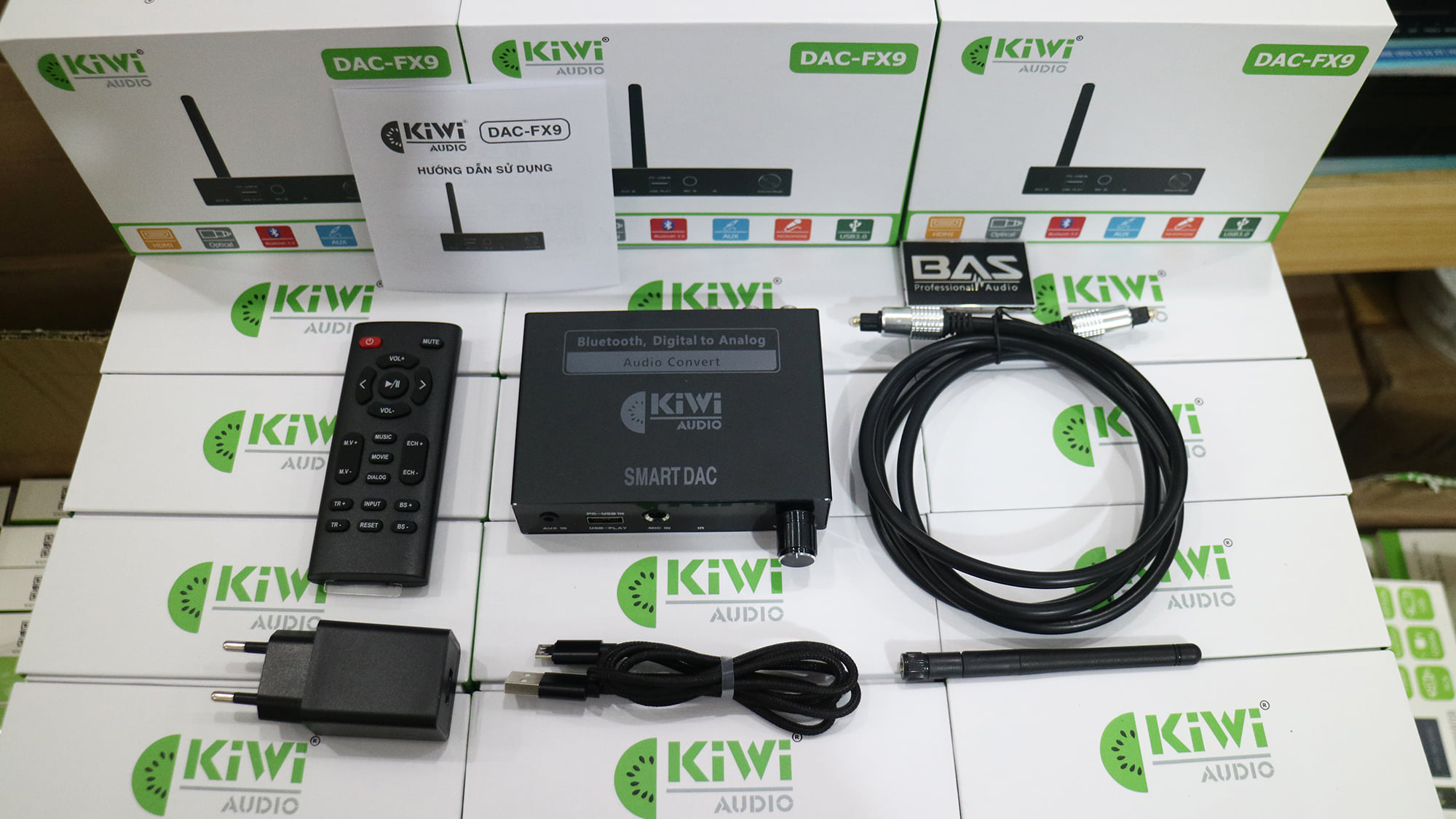 DAC Kiwi FX9 _ Bộ chuyển đổi tín hiệu âm thanh số, tích hợp cổng micro, bảo hành 12 tháng, hàng chính hãng