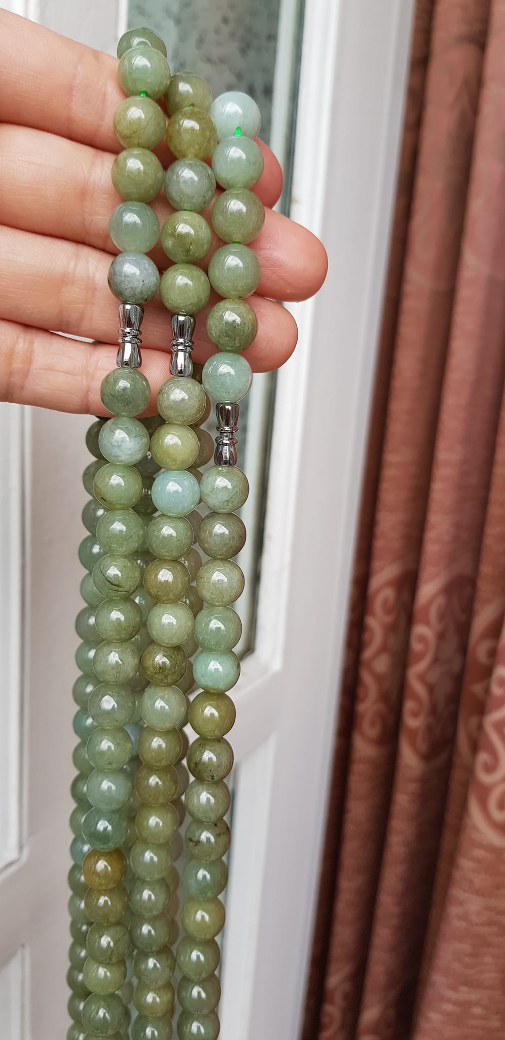 Vòng Chuỗi đeo Cổ Đá cẩm thạch tự nhiên hạt to size 9mm Màu xanh ngọc dầu bóng mượt đẹp nữ đeo cổ nhẹ nhàng mát của đá tự nhiên tâm bình yên Món quà tặng Mẹ và người thân và cho chính bản thân mình ý nghĩa ạ