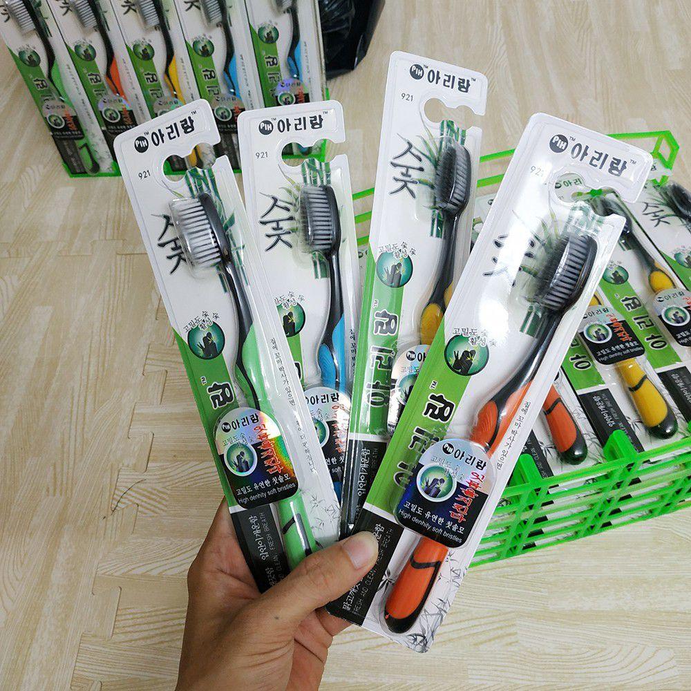 Bàn Chải Đánh Răng Than Tre Hoạt Tính Hàn Quốc