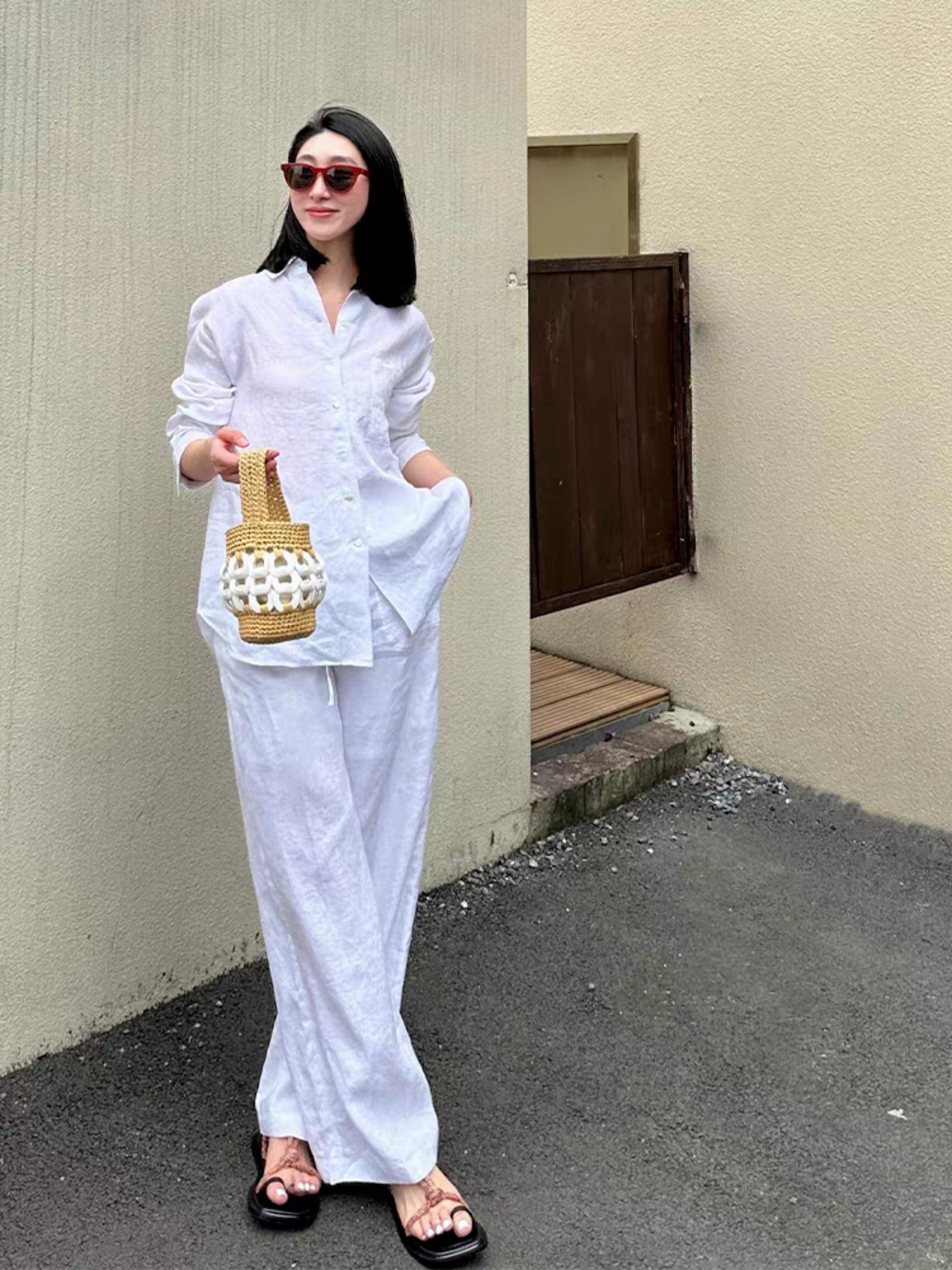 Set sơ mi nữ + quần dài ống rộng trơn basic nhưng vẫn vintage ,trẻ trung kết hợp với chất vải linen mềm mịn Bv08