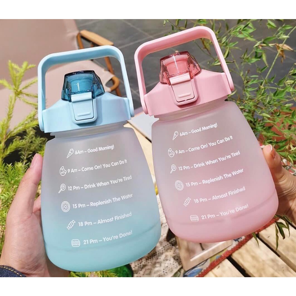 Bình Đựng Nước Bằng Nhựa Cao Cấp Thể Tích 1200ML Có Tặng Kèm Sticker Dễ Thương Và Dây Đeo Tiện Dụng