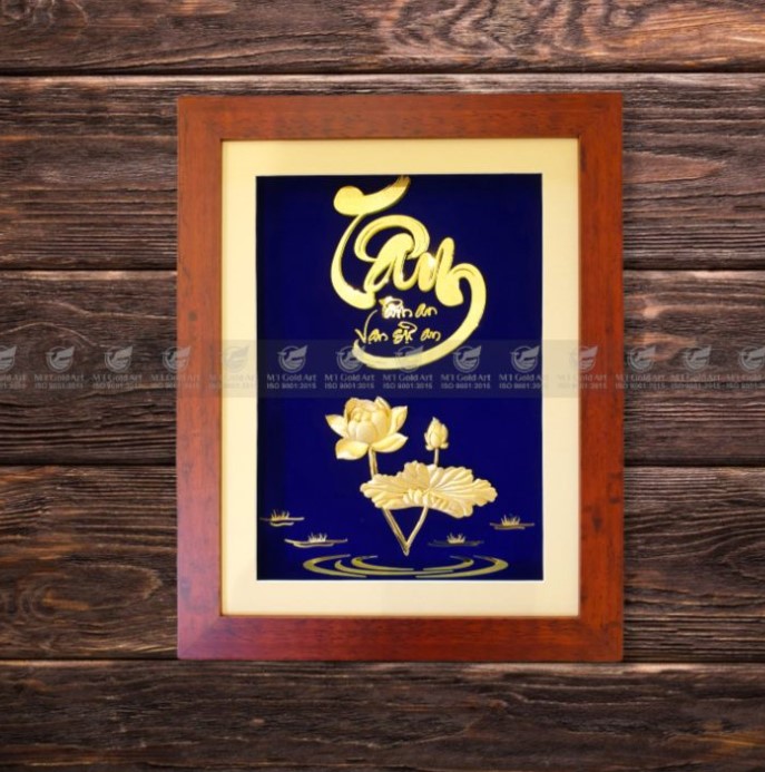 Tranh Hoa Sen chữ Tâm Dát Vàng 24K (26x35cm) MT Gold Art- Hàng chính hãng, trang trí nhà cửa, quà tặng dành cho sếp, đối tác, khách hàng, sự kiện