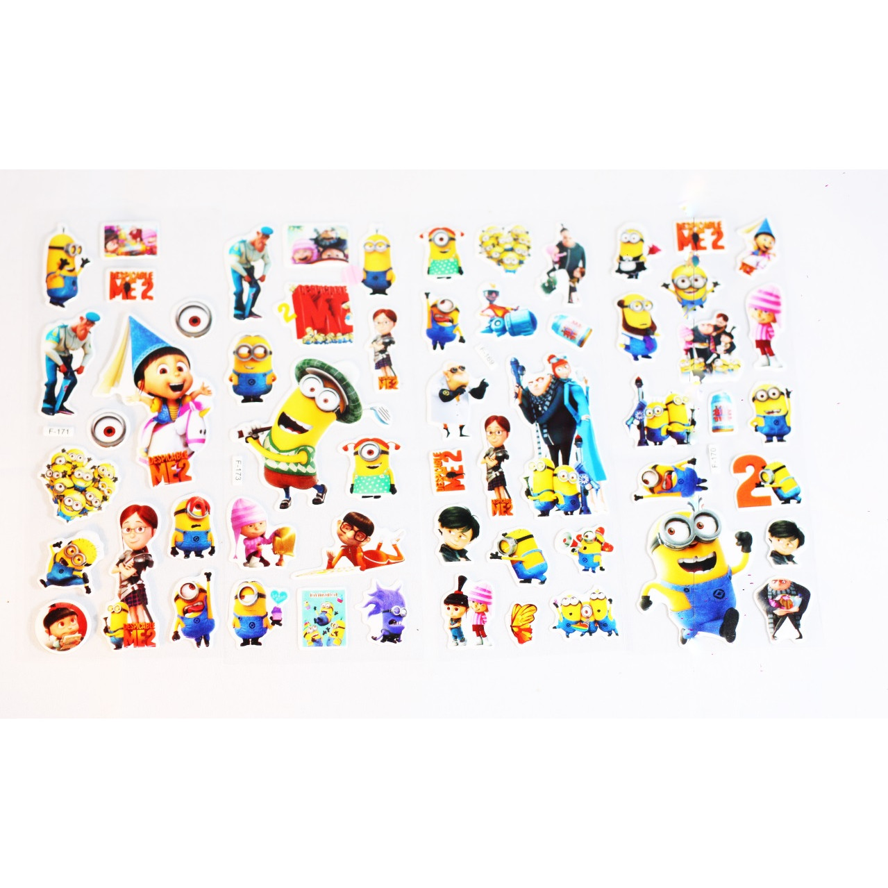 Set 4 Sticker Dán Trang Trí Hoạt Hình Despicable Me